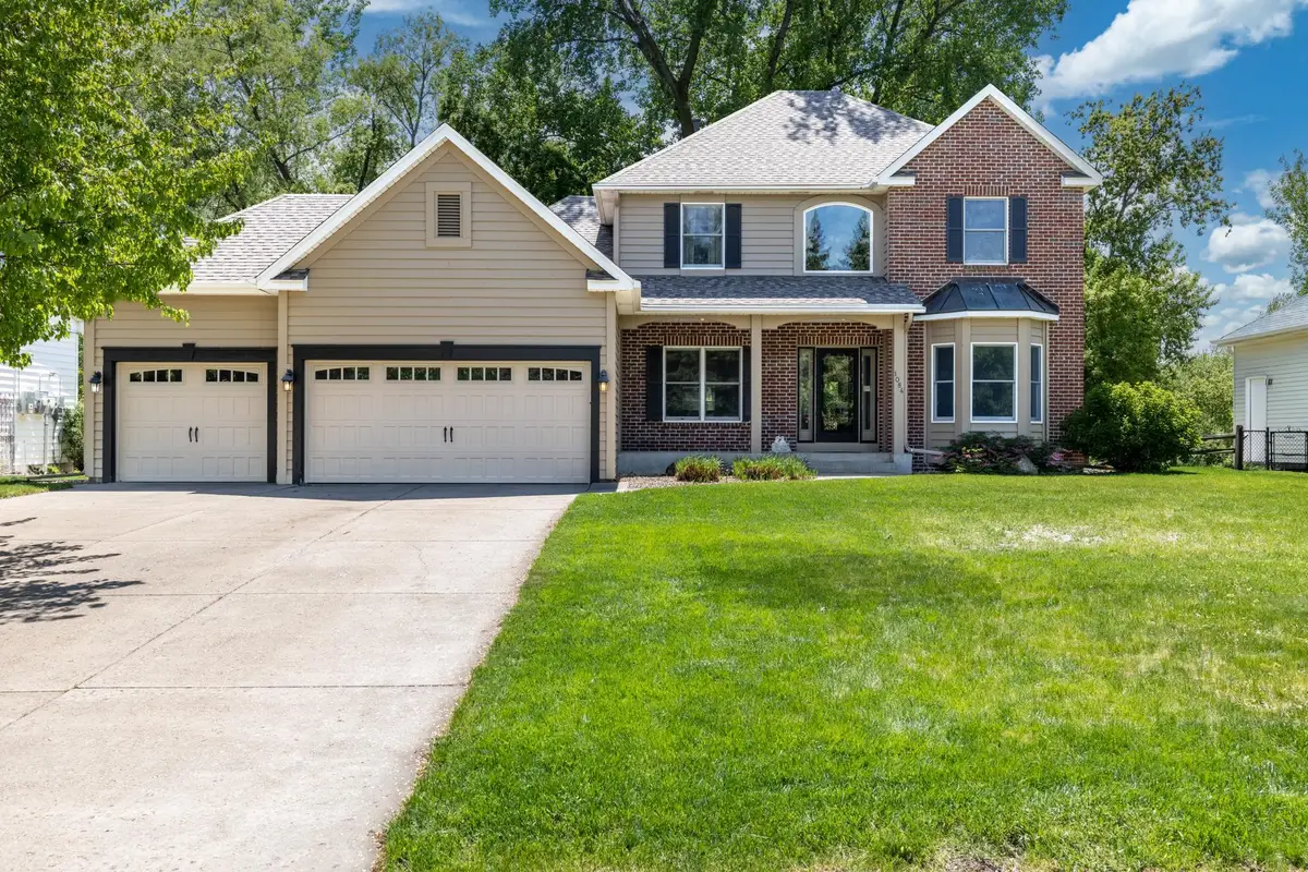 1084 Tamberwood Court, Woodbury, MN 55125 - #1