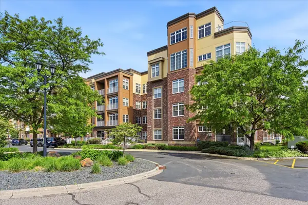 2550 38th Avenue Ne #213, Saint Anthony, MN 55421