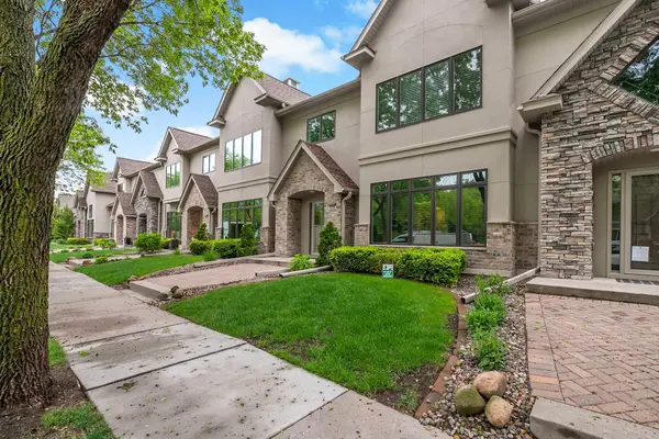 337 Willoughby Way W, Minnetonka, MN 55305