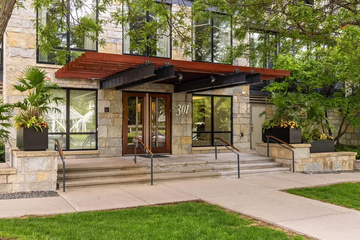 301 Kenwood Parkway #302, Minneapolis, MN 55403 - #1
