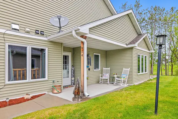 914 Cart Way Lane, Hinckley, MN 55037
