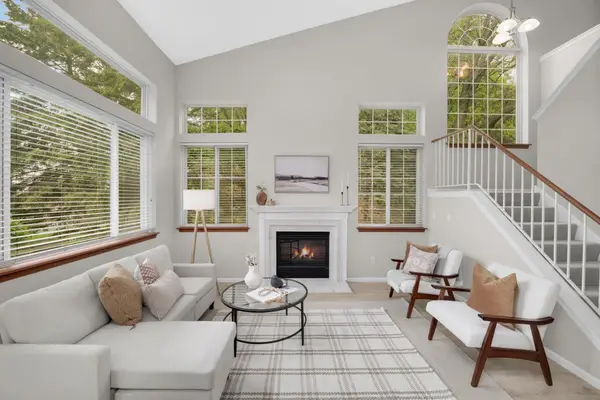 2198 Water Lilly Lane, Eagan, MN 55122