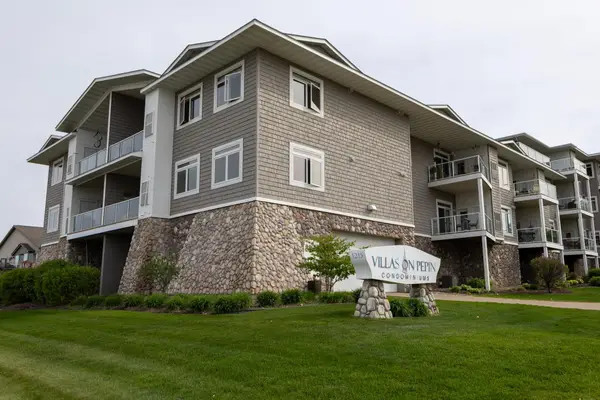 1215 N Lakeshore Drive #210, Lake City, MN 55041