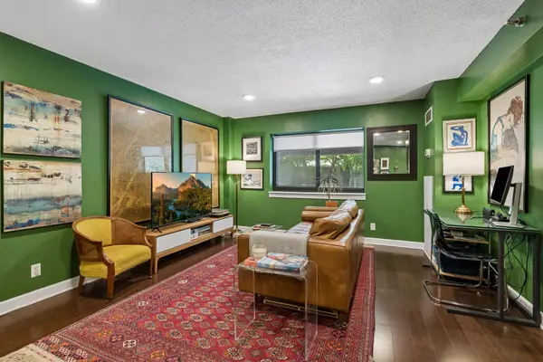 3131 Excelsior Boulevard #113, Minneapolis, MN 55416