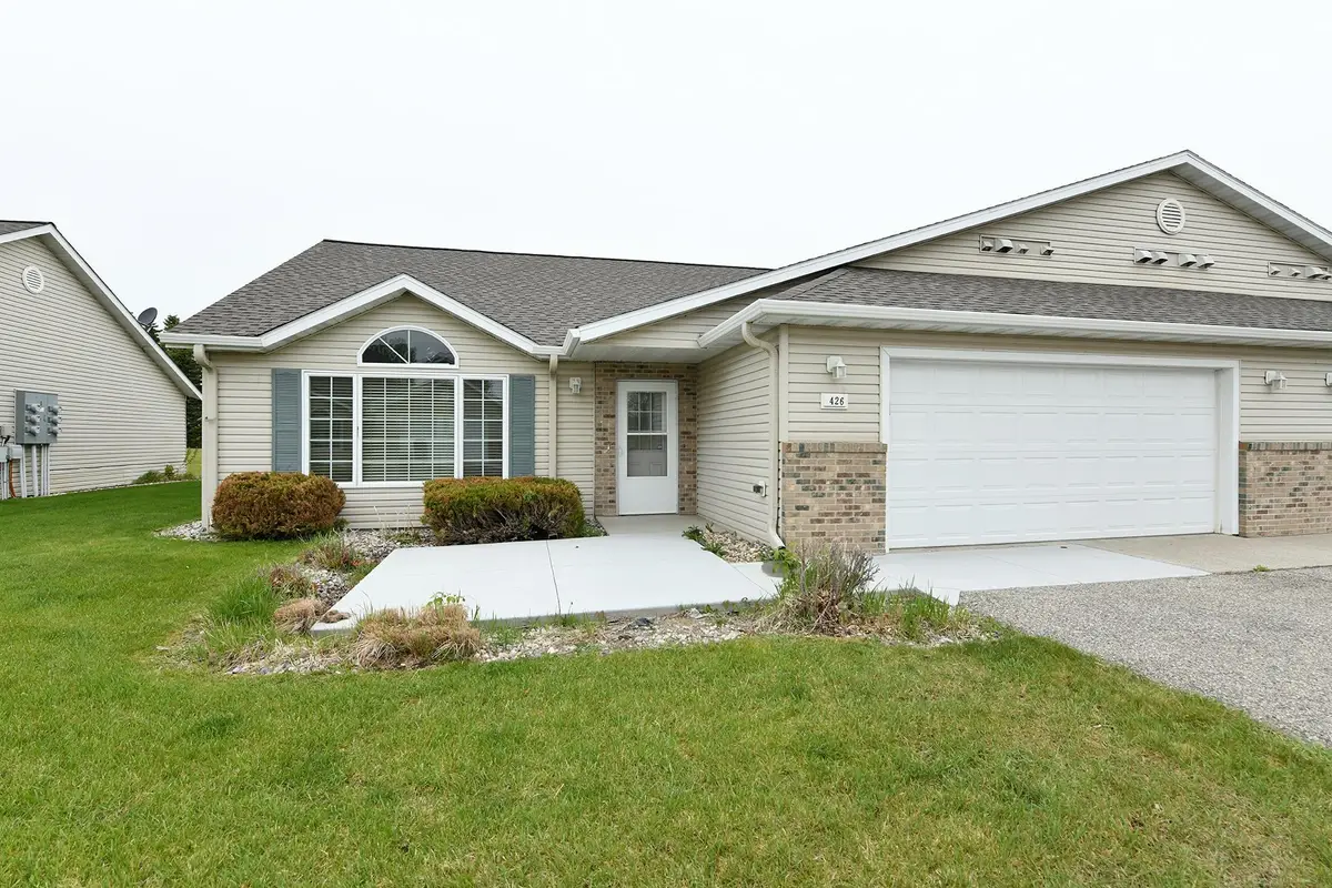 426 30th Street N, Moorhead, MN 56560 - #1