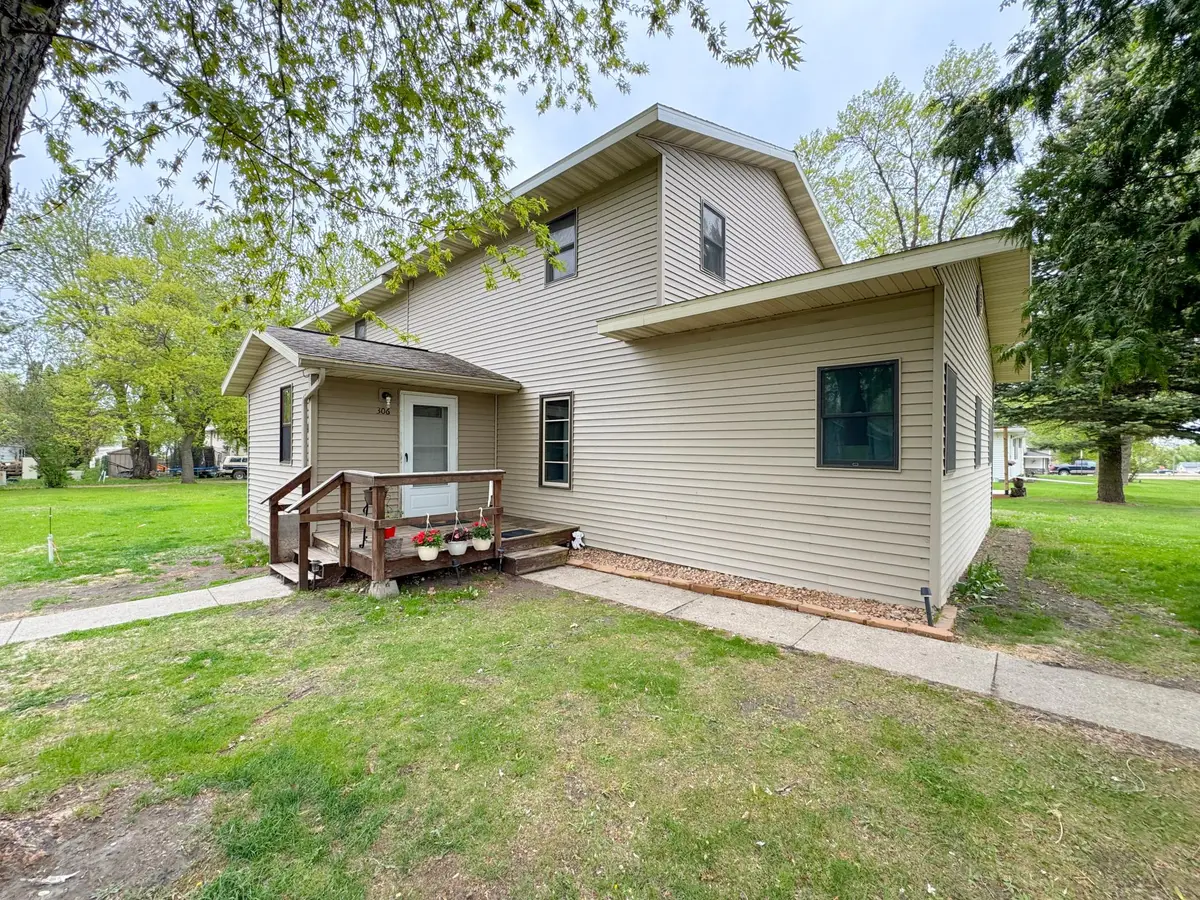 306 W Washington Avenue, Elizabeth, MN 56533 - #1
