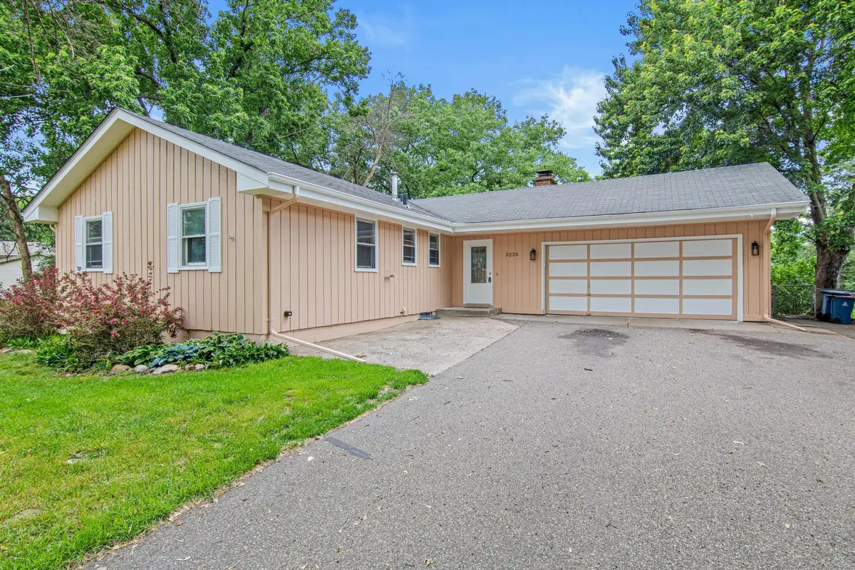 3225 Lanewood Lane N, Plymouth, MN 55447 - #1
