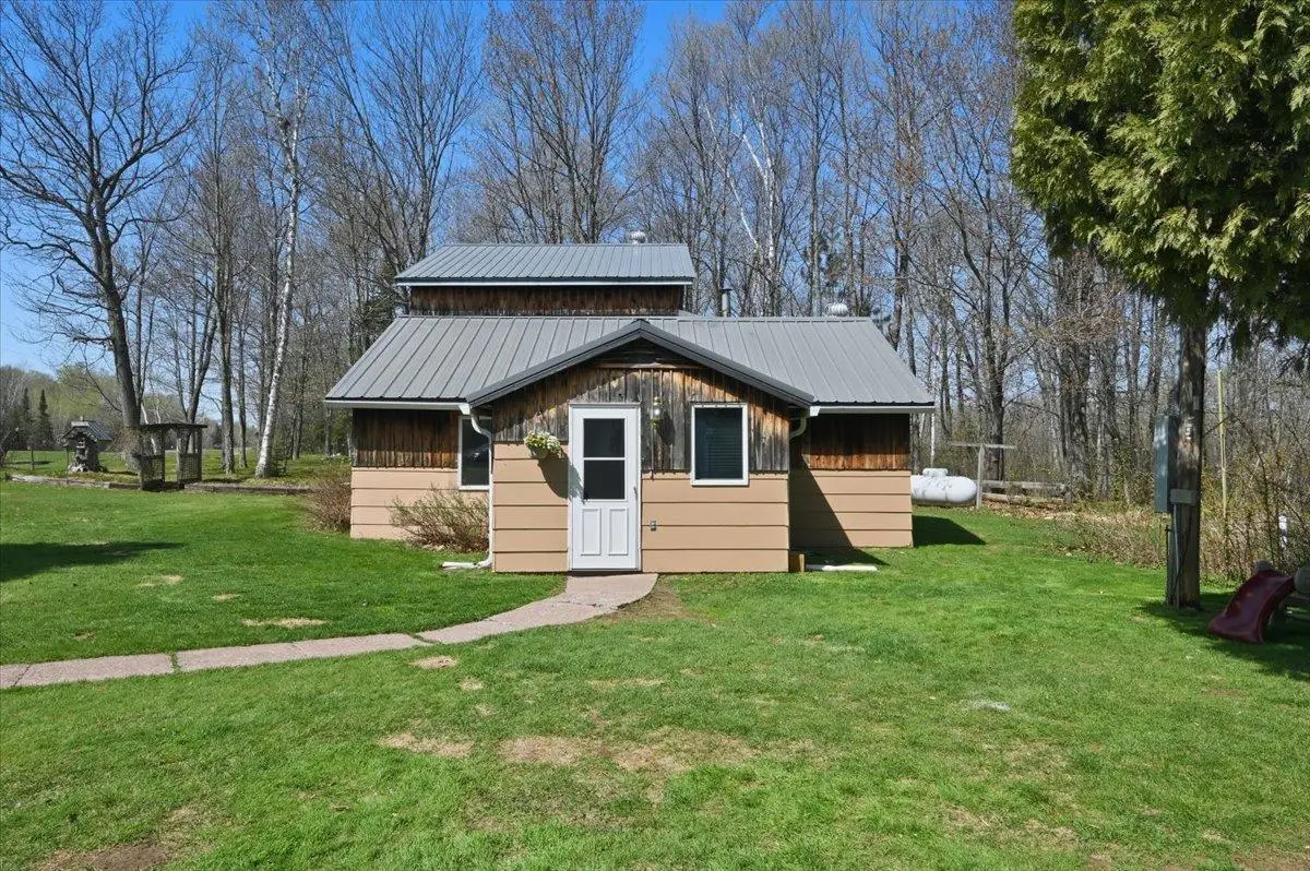 7211 S State Road 35, Foxboro, WI 54836 - #1
