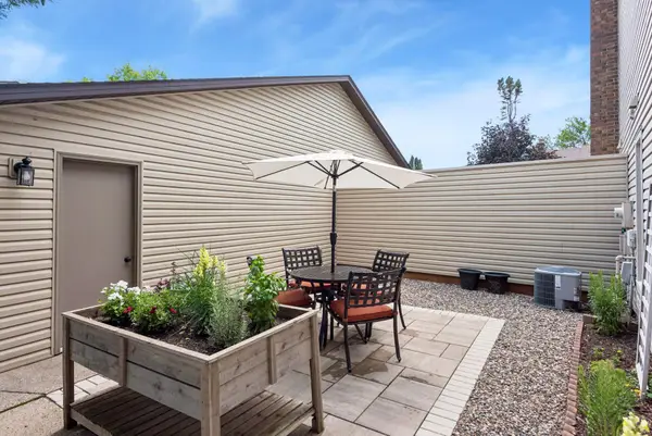 4681 Horten Point, Eagan, MN 55122