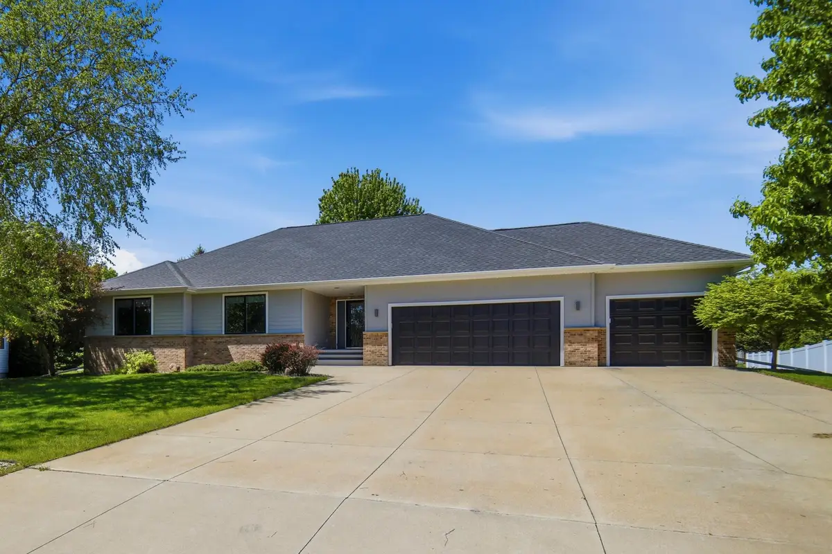 1406 26th Street Sw, Austin, MN 55912 - #1