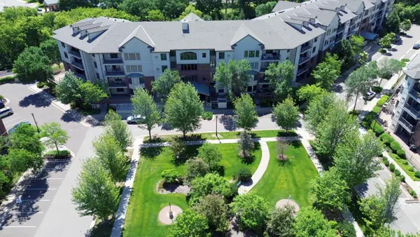5225 Grandview Square #414, Edina, MN 55436