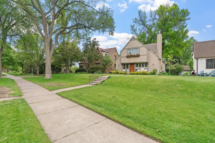 2214 Saint Anthony Parkway, Minneapolis, MN 55418 - #2