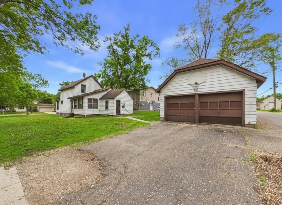 903 8th Avenue S, Saint Cloud, MN 56301 - #2