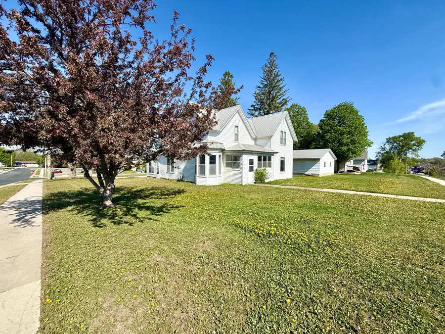 512 S Broadway Street, Spring Valley, MN 55975 - #2