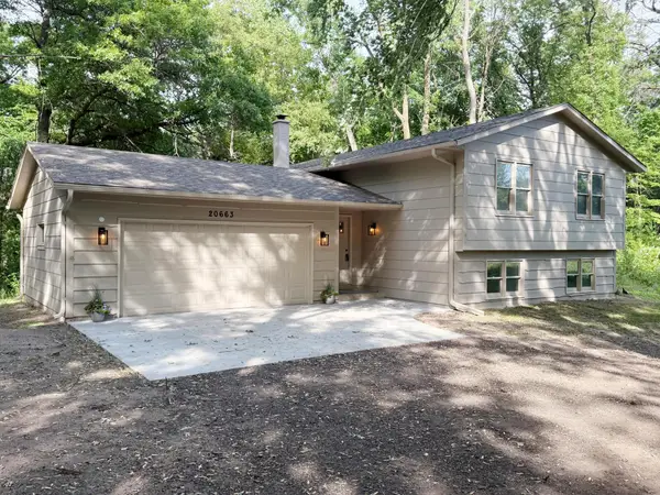 20663 Ulysses Street Nw, Elk River, MN 55330