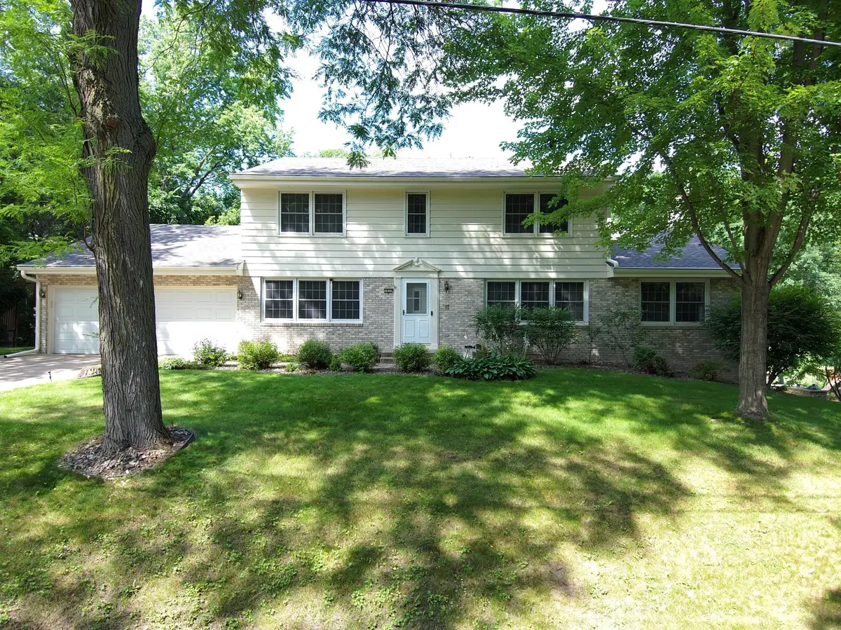 3931 Huntingdon Drive, Hopkins, MN 55305 - #1