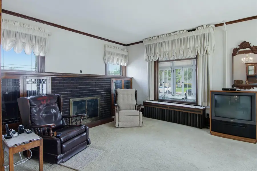 712 N Bridge Street, Chippewa Falls, WI 54729 - #3