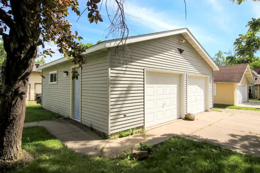 125 Adams Street Se, Hutchinson, MN 55350 - #2