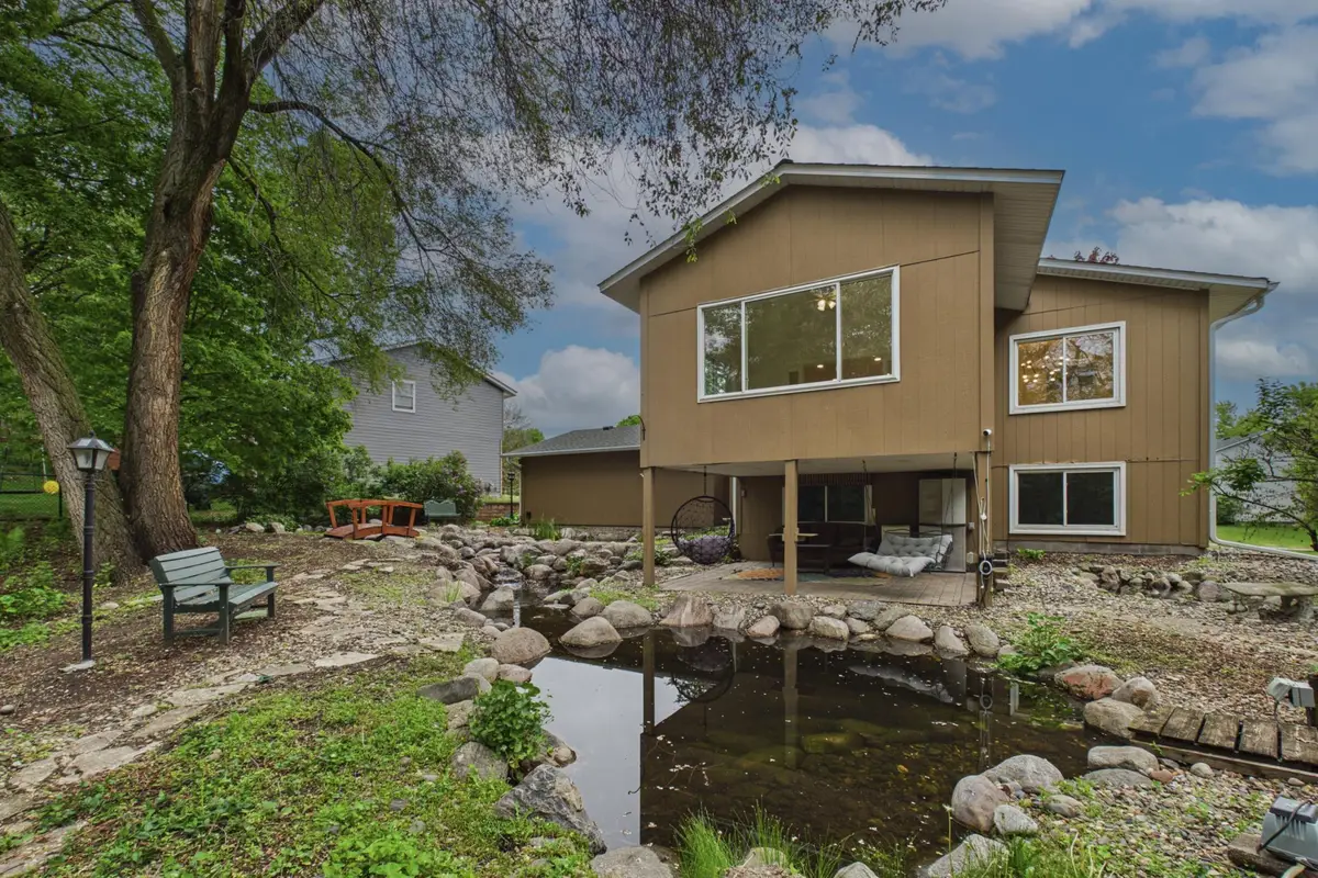 10460 Buckingham Drive, Eden Prairie, MN 55347 - #1