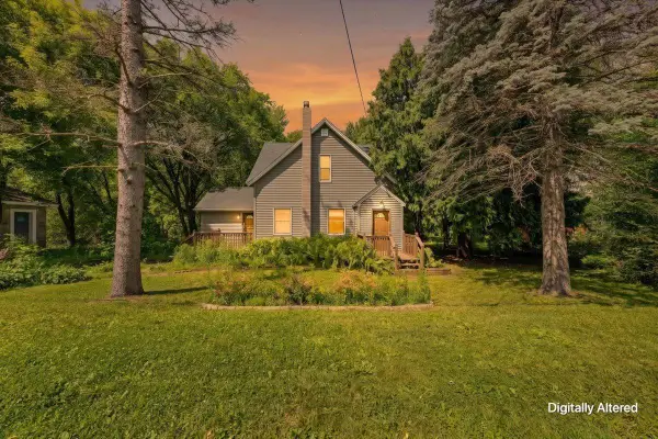 28110 Old Towne Road, Chisago City, MN 55013