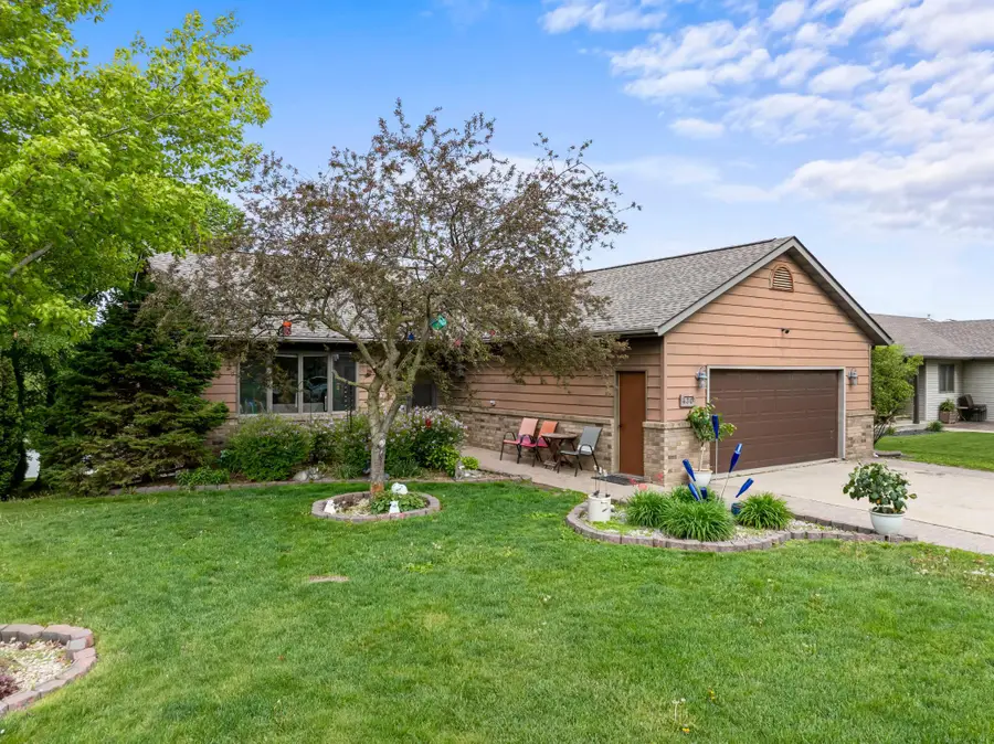 430 2nd Street Se, Plainview, MN 55964 - #3