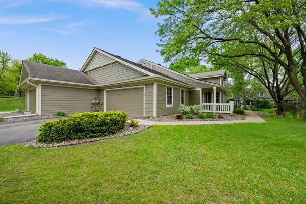 809 Ivy Lane, Eagan, MN 55123