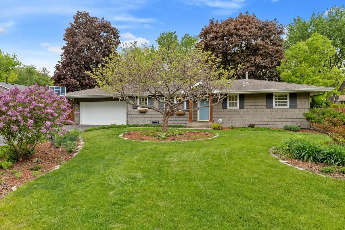 9024 47 1/2 Avenue N, New Hope, MN 55428 - #1