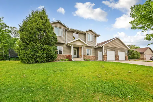 1540 Greenleaf Road, Owatonna, MN 55060