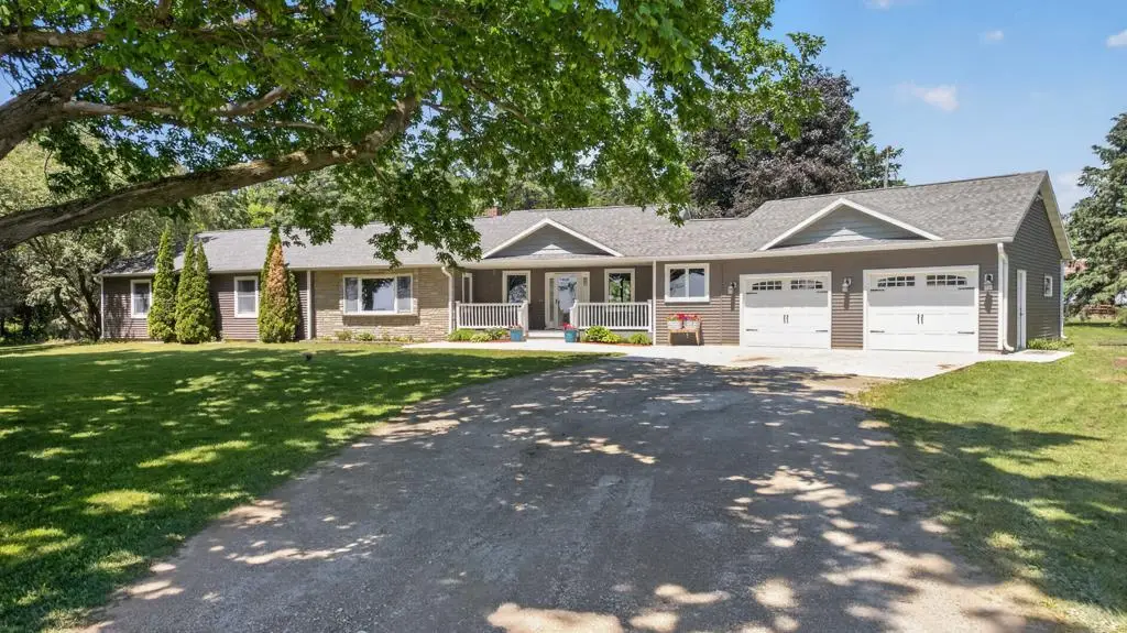 8405 50th Street Se, Eyota, MN 55934 - #1