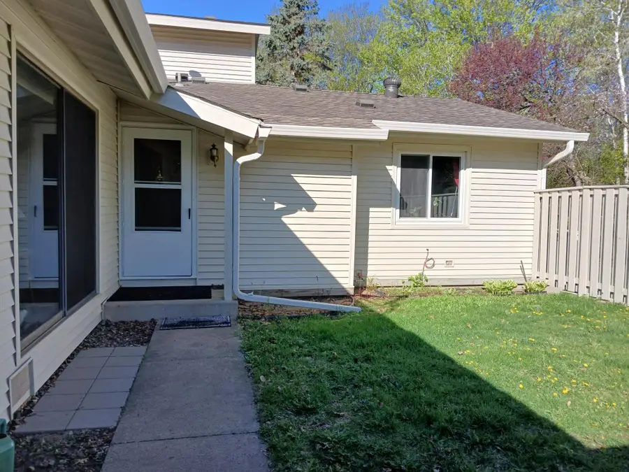 1074 Carmel Court, Shoreview, MN 55126 - #3