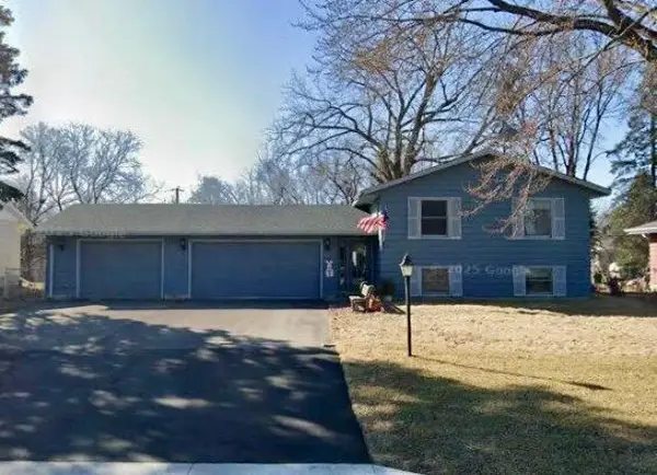 2425 80th Avenue N, Brooklyn Park, MN 55444