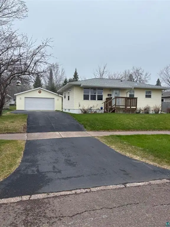 74 Edison Boulevard, Silver Bay, MN 55614