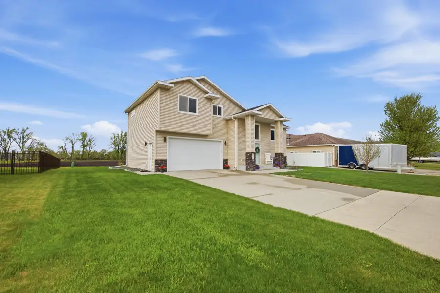 1102 6th Avenue Ne, Dilworth, MN 56529 - #3