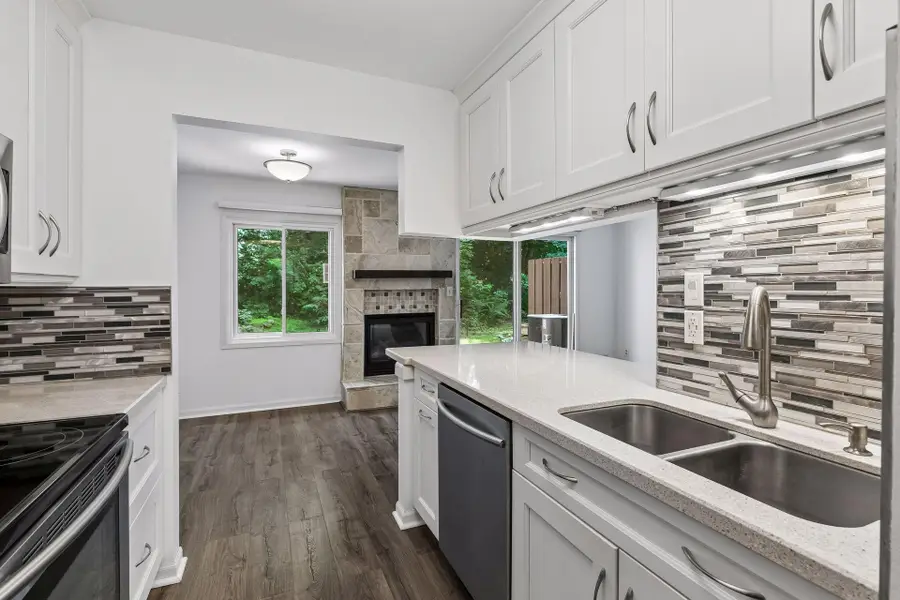 47 River Woods Lane, Burnsville, MN 55337 - #3