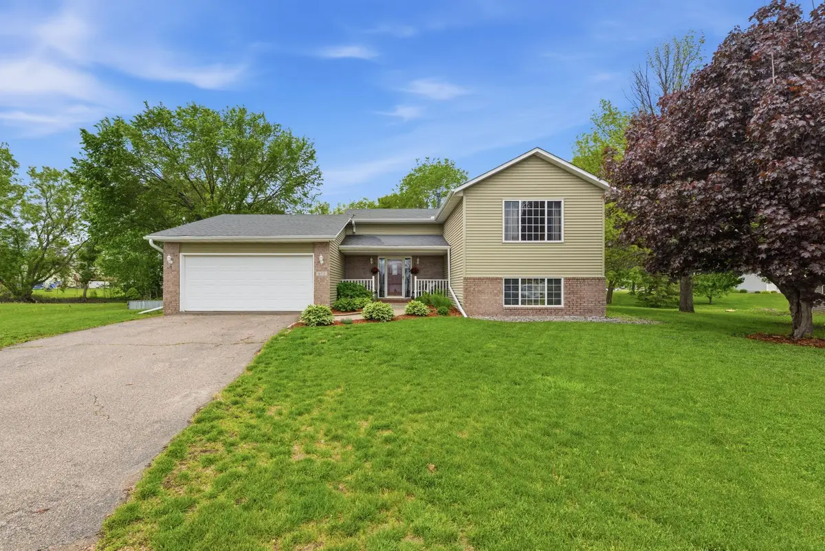 971 Lacy Court, Belle Plaine, MN 56011 - #1