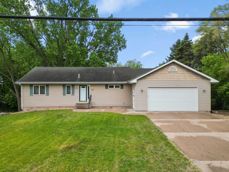 178 Minnesota Avenue, Roseville, MN 55113 - #2