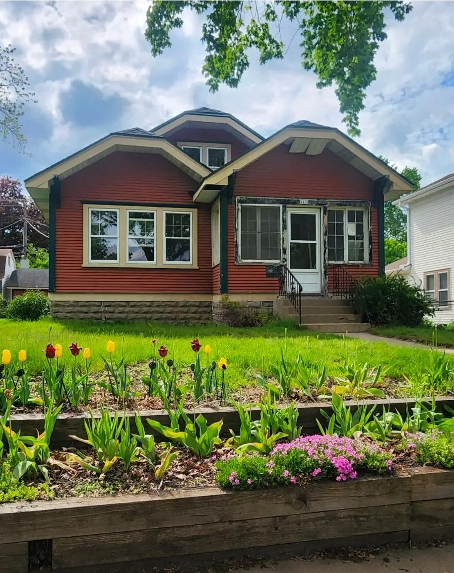 4415 Queen Avenue N, Minneapolis, MN 55412 - #1
