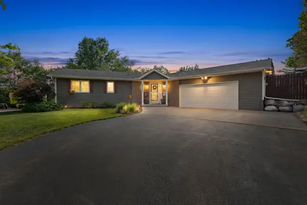 17924 Ingrid Court, Lakeville, MN 55044