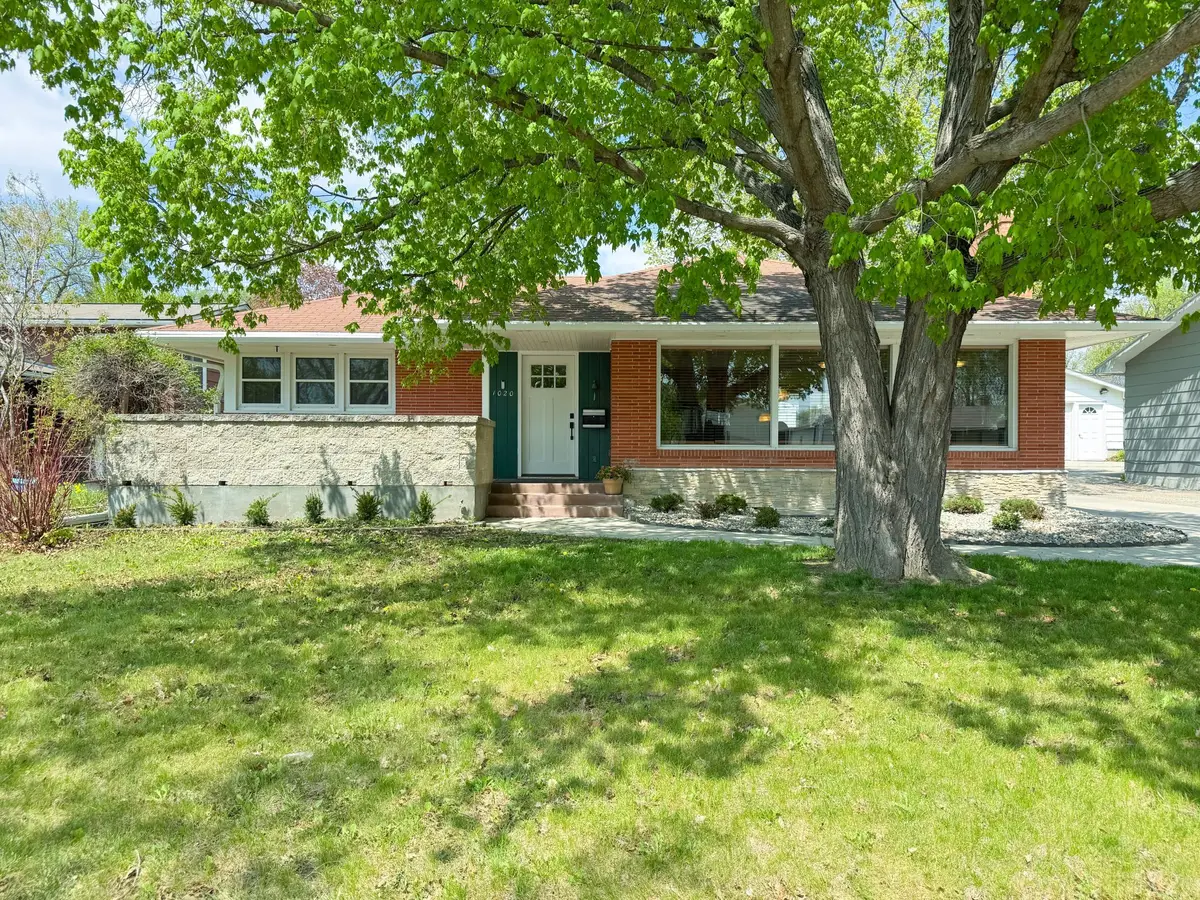 1020 W Lincoln Avenue, Fergus Falls, MN 56537 - #1
