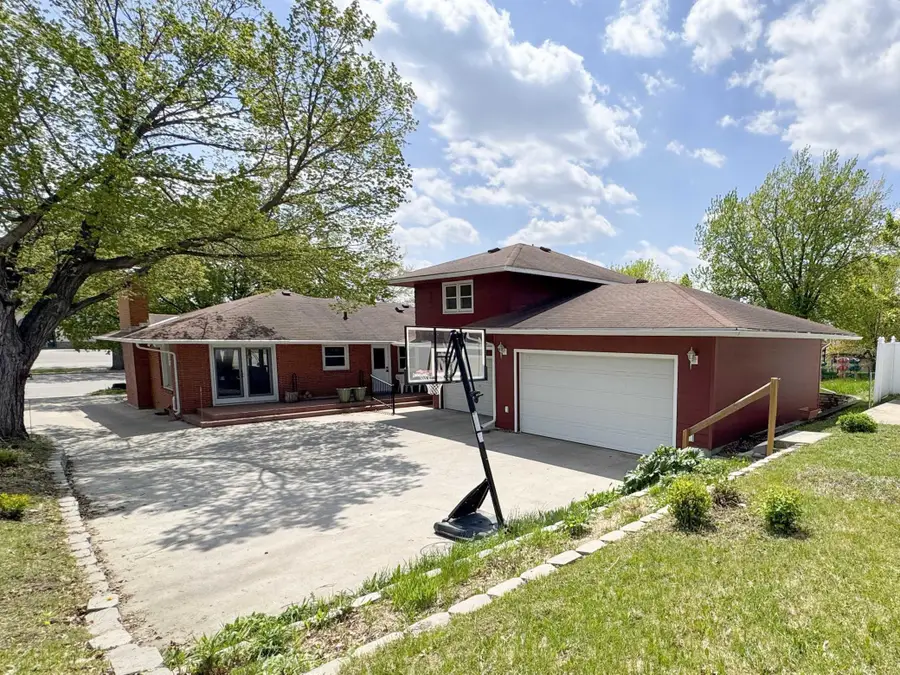 1020 W Lincoln Avenue, Fergus Falls, MN 56537 - #3