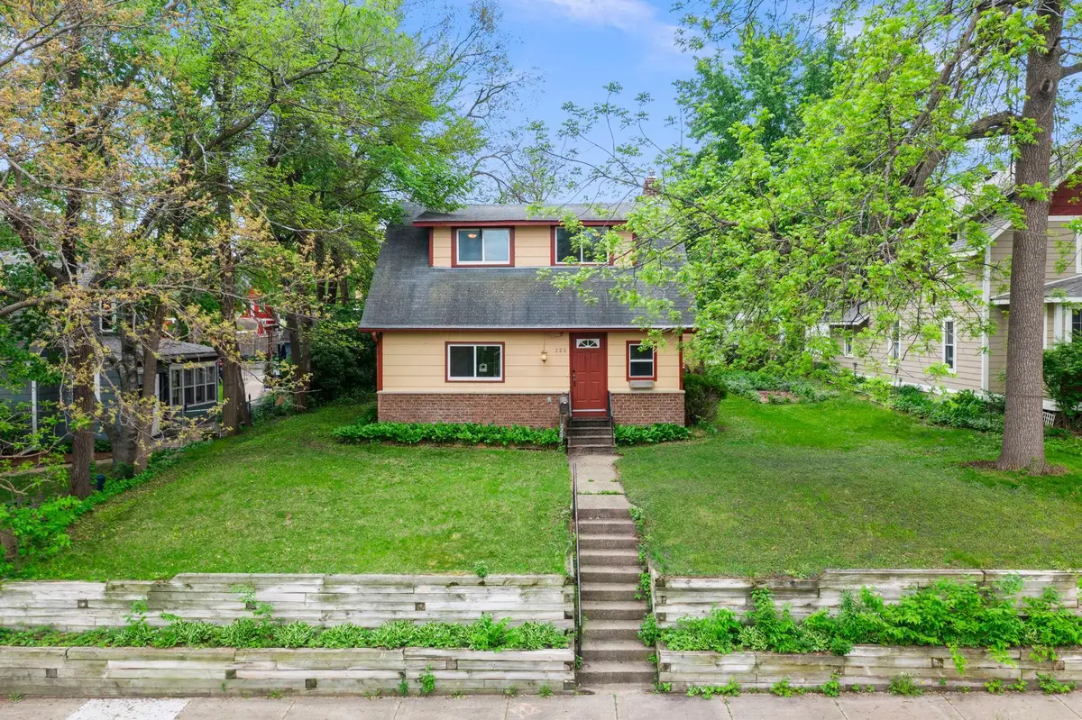 220 4th Avenue E, Shakopee, MN 55379 - #1
