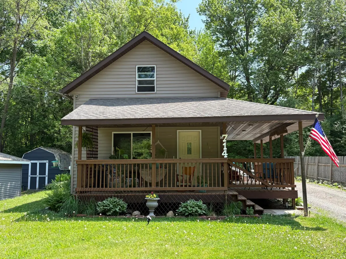 714 Wisconsin Avenue, Amery, WI 54001 - #1