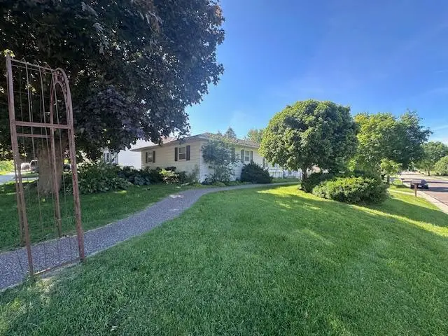 207 N Pine Street, Caledonia, MN 55921 - #2