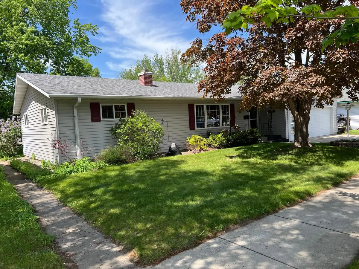 407 1st Street Sw, Wadena, MN 56482 - #1