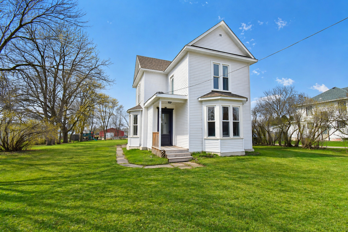 150 Broadway Avenue S, Cokato, MN 55321 - #1
