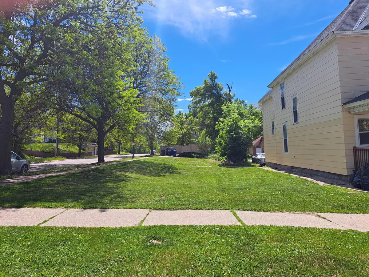 696 Sims Avenue, Saint Paul, MN 55106 - #1