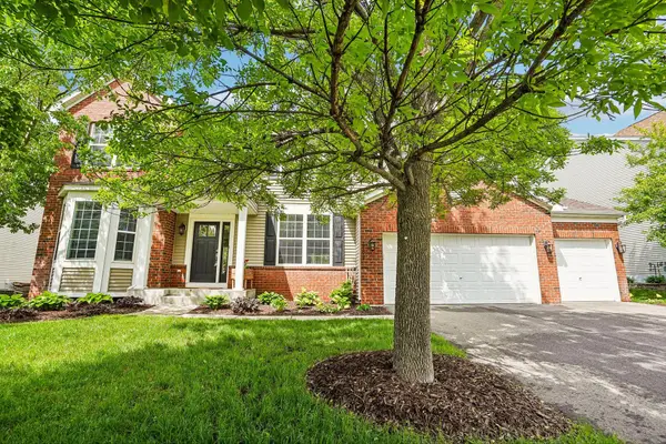 2908 Hilltop Drive, Chaska, MN 55318