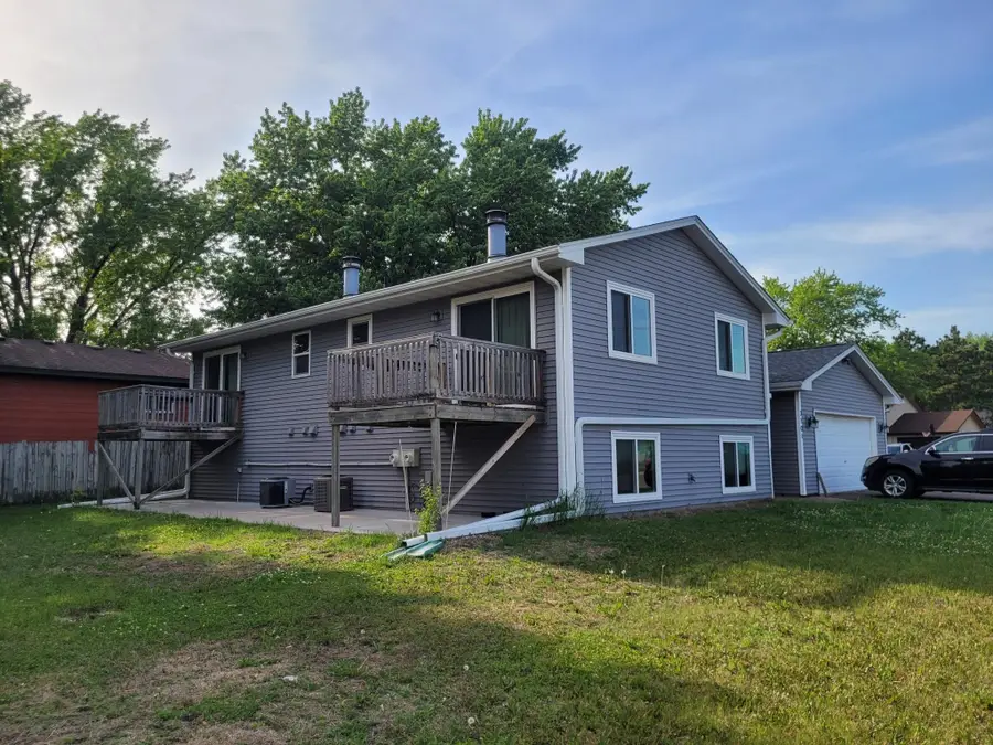 3101 81st Avenue N, Brooklyn Park, MN 55443 - #2