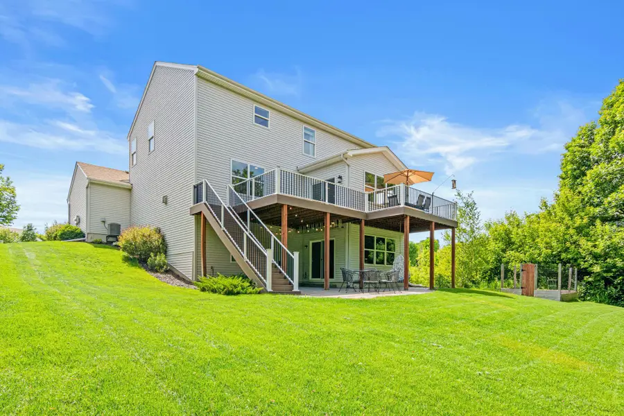 2215 Lake Circle, Victoria, MN 55386 - #3