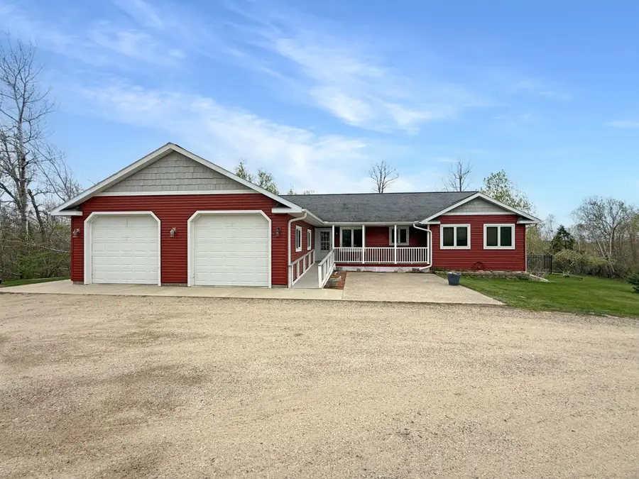 3249 Woodland Hills Drive Se, Bemidji, MN 56601 - #2